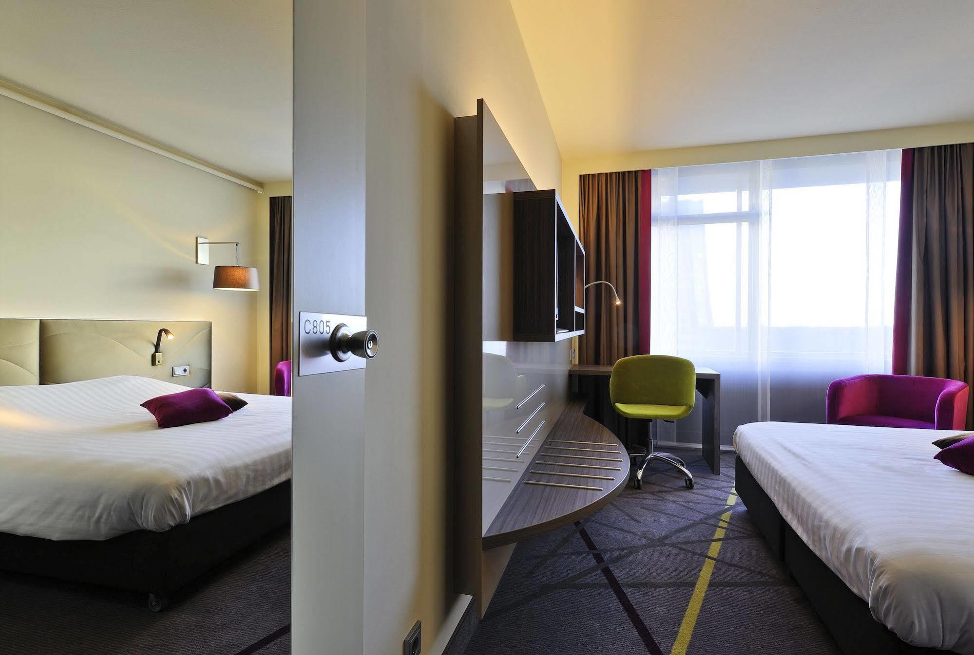 Mercure Hotel Groningen Martiniplaza Extérieur photo